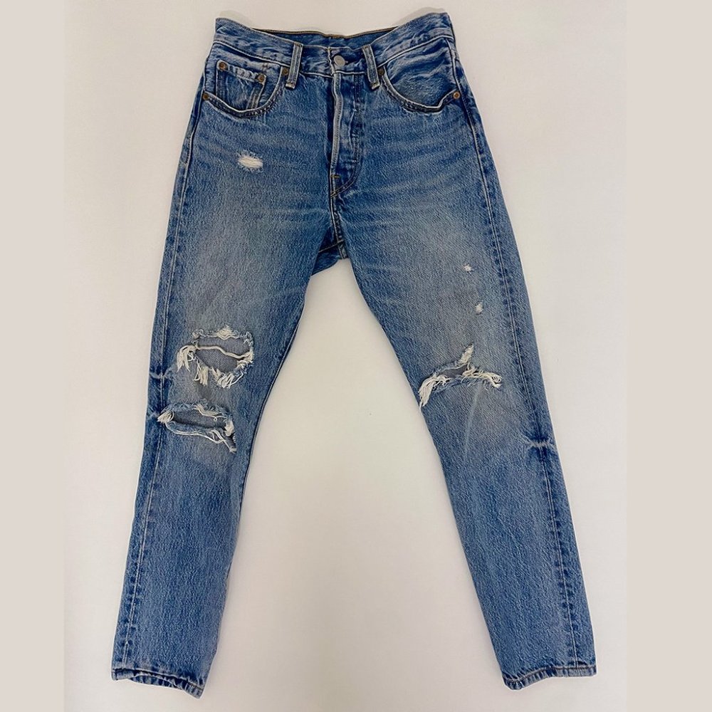 Levi's 501 Skinny Jeans With Distressing
